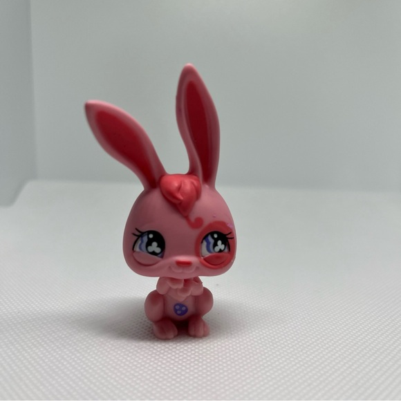 Littlest Pet Shop | Toys | Hasbro Littlest Pet Shop Pink Bunny Rabbit ...